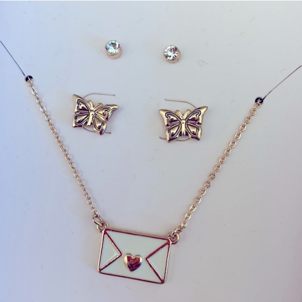 LC Lauren Conrad Envelope‎ & Butterfly Earring and Necklace